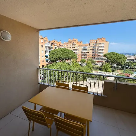 Appartement La Marine Hyères, Sea-view Duplex Hyères